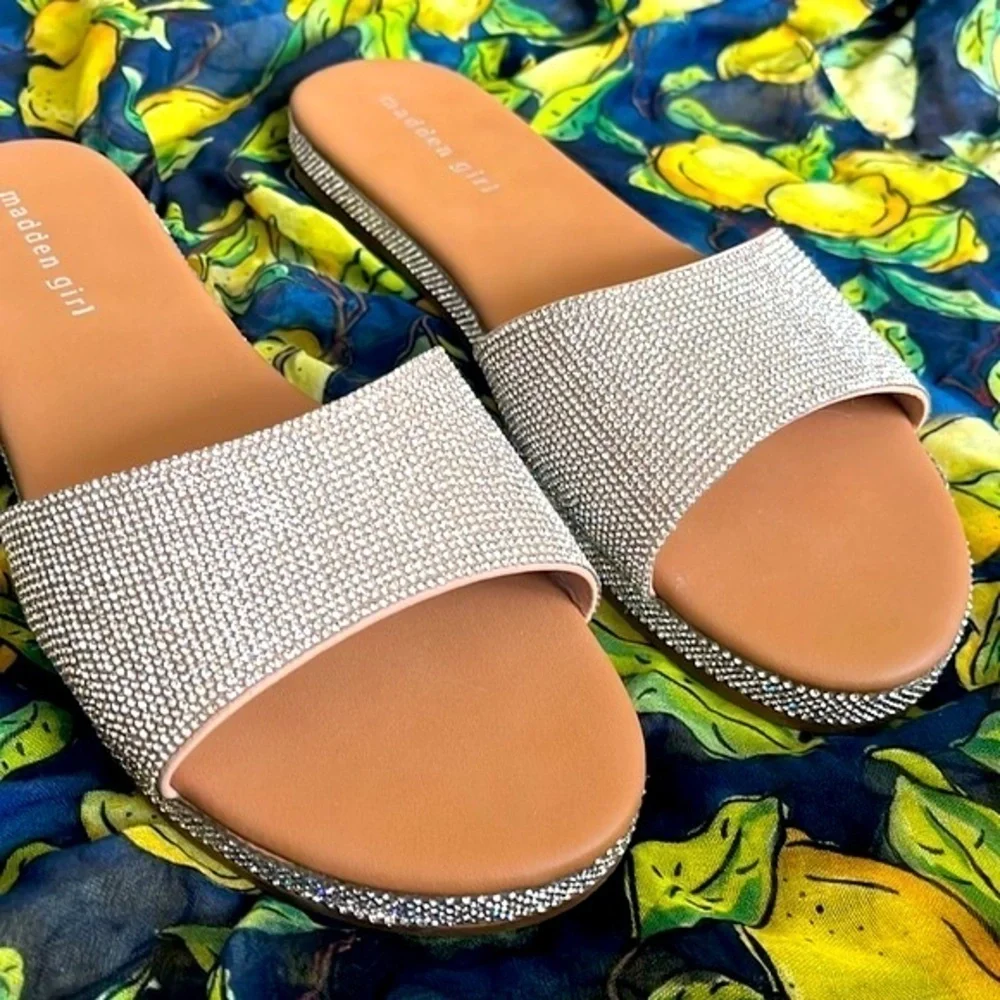 Brand New Madden Girl Ariianna Rhinestone Crystal Bling Slides Sandals Sparkly